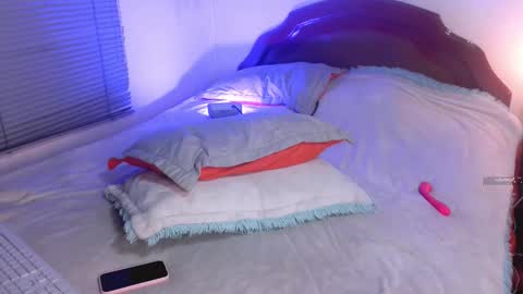  PIA FISHER  online show from 20, 2, 2026