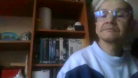 Snapshot of pichoun71 chatting on 8, 12, 2024 pichoun71 online show from 8, 12, 2024