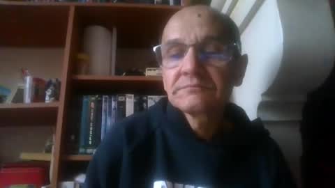Snapshot of pichoun71 chatting on 5, 1, 2025 pichoun71 online show from 5, 1, 2025