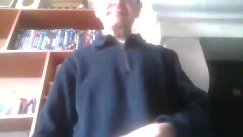 Snapshot of pichoun71 chatting on 5, 1, 2025 pichoun71 online show from 5, 1, 2025