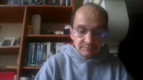 Snapshot of pichoun71 chatting on 8, 2, 2025 pichoun71 online show from 8, 2, 2025