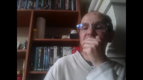 Snapshot of pichoun71 chatting on 15, 2, 2025 pichoun71 online show from 15, 2, 2025