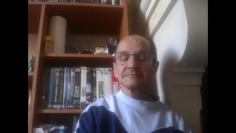 Snapshot of pichoun71 chatting on 16, 2, 2025 pichoun71 online show from 16, 2, 2025