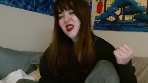 Snapshot of pillogoddess chatting on 4, 12, 2024 PilloGoddess online show from 4, 12, 2024