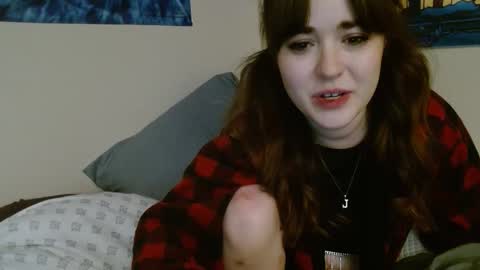 Snapshot of pillogoddess chatting on 3, 1, 2025 PilloGoddess online show from 3, 1, 2025
