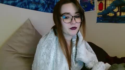 Snapshot of pillogoddess chatting on 22, 1, 2025 PilloGoddess online show from 22, 1, 2025