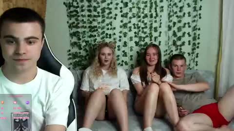 Snapshot of pillow_talkk chatting on 29, 7, 2026 Adam Alaria Alice Alex online show from 29, 7, 2026