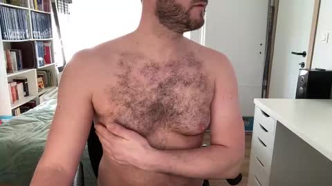 pilou online show from 28, 3, 2026