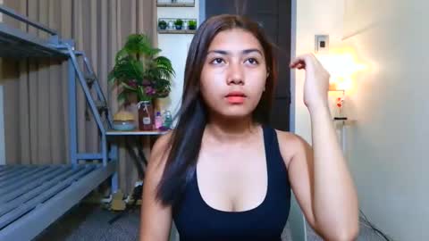 Snapshot of pinay_aangel chatting on 1, 6, 2026 pinay_aangel online show from 1, 6, 2026