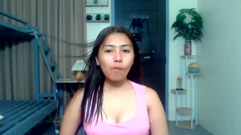 Snapshot of pinay_aangel chatting on 5, 6, 2026 pinay_aangel online show from 5, 6, 2026