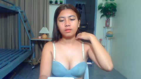 Snapshot of pinay_aangel chatting on 14, 6, 2026 pinay_aangel online show from 14, 6, 2026