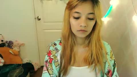 Snapshot of pinay_beauty14 chatting on 12, 1, 2025 pinay beauty14 online show from 12, 1, 2025