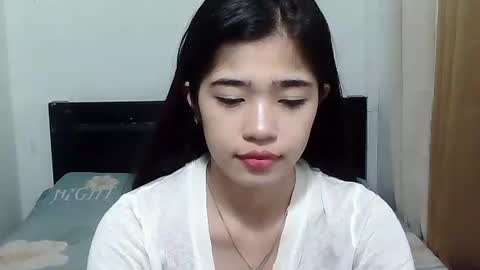 Snapshot of pinaycutie_sylvia chatting on 5, 10, 2025 Via online show from 5, 10, 2025
