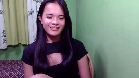 Snapshot of pinaymorena_rhowe chatting on 21, 12, 2024 pinaymorena_rhowe online show from 21, 12, 2024