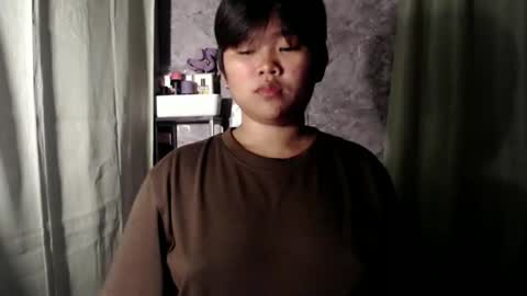 Snapshot of pinayprincesslyn chatting on 28, 5, 2026 Lyn the Lesbian online show from 28, 5, 2026