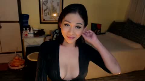 Snapshot of pinaysluttyaira chatting on 2, 10, 2025 PinaySluttyAira online show from 2, 10, 2025