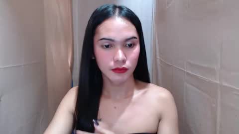 Snapshot of pinaysweatwetlover69 chatting on 29, 9, 2025 celistina Crwford online show from 29, 9, 2025