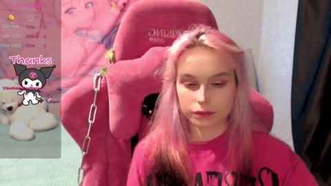 Snapshot of pineapple_dope chatting on 10, 12, 2024 Nancy online show from 10, 12, 2024