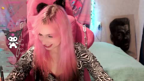 Snapshot of pineapple_dope chatting on 20, 1, 2025 Nancy online show from 20, 1, 2025