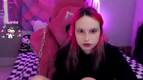 Snapshot of pineapple_dope chatting on 7, 10, 2025 Nancy online show from 7, 10, 2025