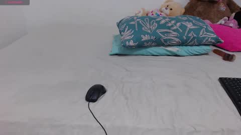 pink_love_25 online show from 21, 12, 2025