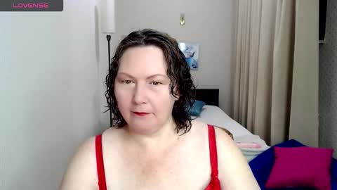 Snapshot of pink_pikmi chatting on 12, 10, 2025 Katie online show from 12, 10, 2025