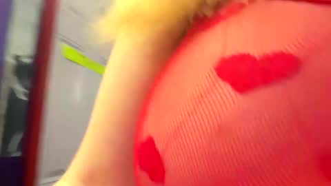 Snapshot of pinkcandi333 chatting on 10, 2, 2026 pinkcandi333 online show from 10, 2, 2026