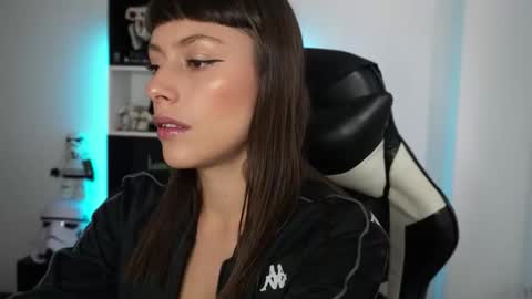 Emily online show from 14, 4, 2026