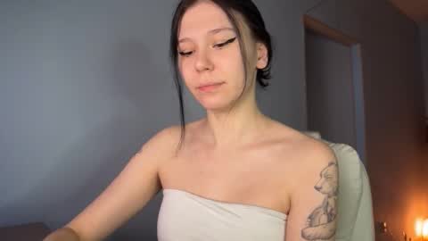 pinkdollylovv online show from 5, 2, 2026