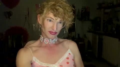 Snapshot of pinkfag chatting on 9, 9, 2025 pinkfag online show from 9, 9, 2025