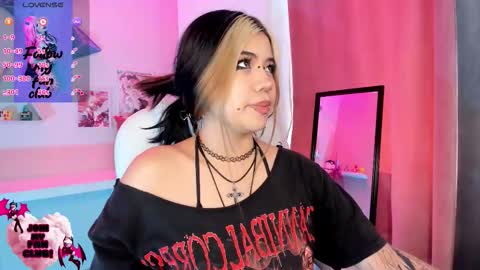 PINKK online show from 8, 11, 2025