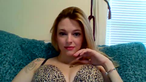 Snapshot of pinkpanther1914 chatting on 29, 10, 2025 pinkpanther1914 online show from 29, 10, 2025