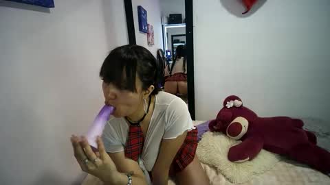 Snapshot of pinkvixen69 chatting on 26, 4, 2026 pinkvixen69 online show from 26, 4, 2026