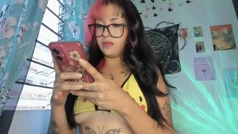 Snapshot of pinky_promiseex chatting on 26, 6, 2026 pinky_promiseex online show from 26, 6, 2026