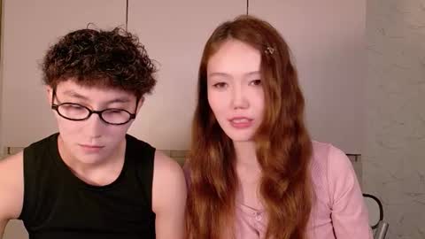 Li long hair and Ru short hair online show from 26, 6, 2026