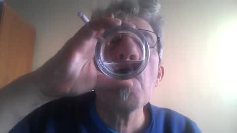 pipi2704 online show from 22, 12, 2024