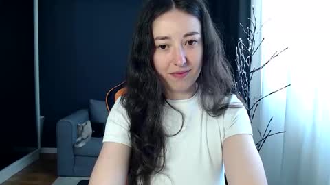 piscesgirl06 online show from 17, 4, 2026