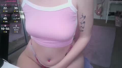 Snapshot of pixiebunnie_x chatting on 28, 2, 2025 Pixie online show from 28, 2, 2025