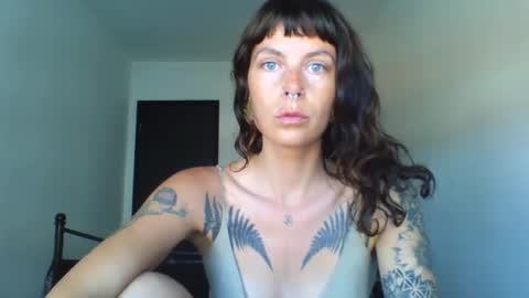 Snapshot of pixiecatfairy chatting on 25, 9, 2025 pixiecatfairy online show from 25, 9, 2025