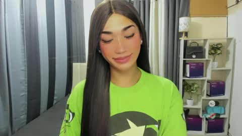 pixiedoll_ online show from 26, 6, 2026