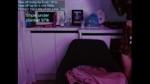 pixiehole4u online show from 22, 10, 2025