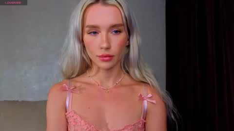 Emmy and Edward online show from 8, 9, 2025