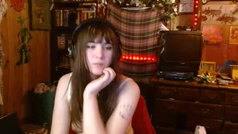 Izzy online show from 12, 2, 2025