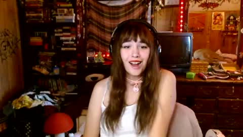 Izzy online show from 23, 10, 2025