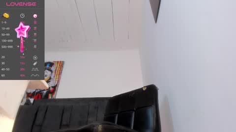 Snapshot of pixy_xxxgirl chatting on 17, 2, 2025 charlie online show from 17, 2, 2025