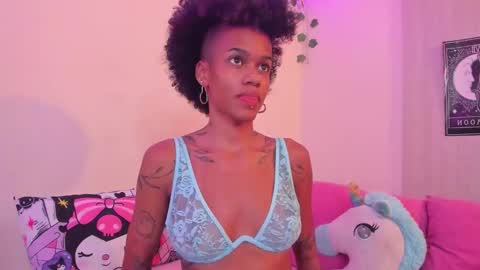 Venus  Vee  Cutie online show from 12, 11, 2025