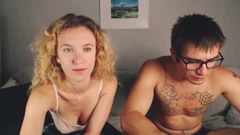 Snapshot of play_me_softly chatting on 9, 9, 2025 play_me_softly online show from 9, 9, 2025
