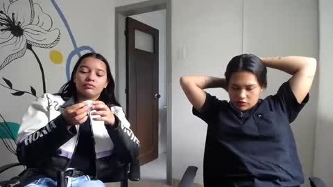 Snapshot of playful_girls3909 chatting on 4, 3, 2025 sweed online show from 4, 3, 2025