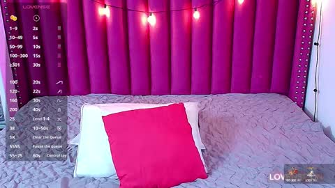 Snapshot of playfuljust_18 chatting on 22, 12, 2024 SAMARA online show from 22, 12, 2024