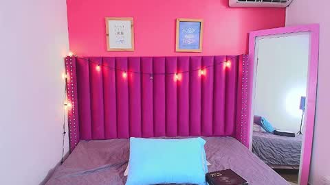 Snapshot of playfuljust_18 chatting on 3, 1, 2025 SAMARA online show from 3, 1, 2025